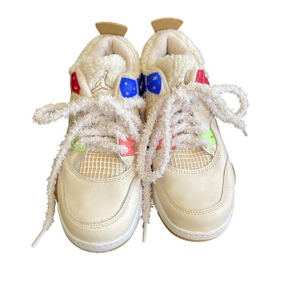 Nike youth Air Jordan 4 Retro Where The Wild Things Are tennis shoes - Picture 2 of 7